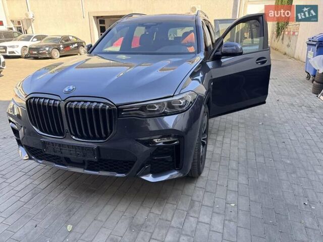 Серый БМВ X7, объемом двигателя 2.99 л и пробегом 37 тыс. км за 95900 $, фото 1 на Automoto.ua