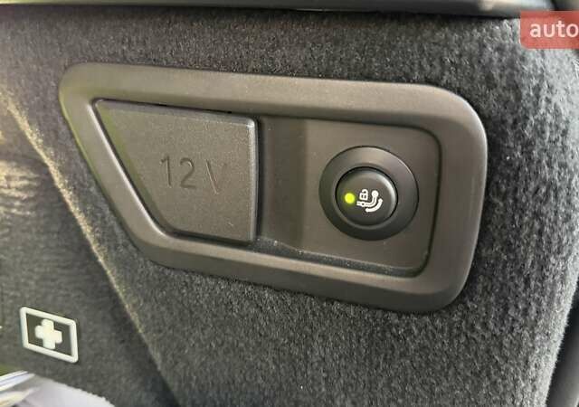 Серый БМВ X7, объемом двигателя 4.39 л и пробегом 83 тыс. км за 135000 $, фото 24 на Automoto.ua