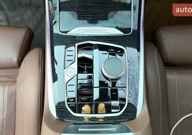 Серый БМВ X7, объемом двигателя 4.39 л и пробегом 83 тыс. км за 135000 $, фото 38 на Automoto.ua