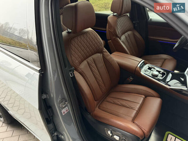 Сірий БМВ X7, об'ємом двигуна 4.39 л та пробігом 52 тис. км за 128000 $, фото 43 на Automoto.ua