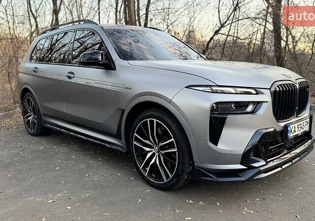 Серый БМВ X7, объемом двигателя 4.39 л и пробегом 83 тыс. км за 135000 $, фото 32 на Automoto.ua