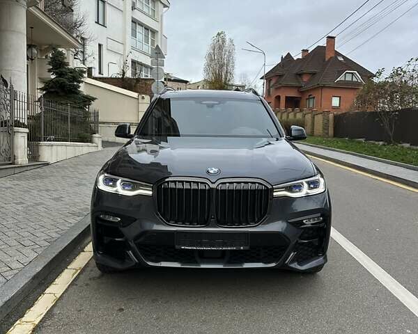 Сірий БМВ X7, об'ємом двигуна 2.99 л та пробігом 55 тис. км за 105900 $, фото 2 на Automoto.ua