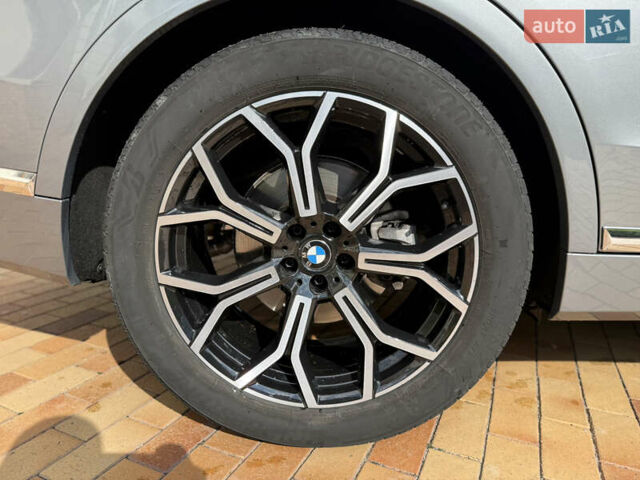 Серый БМВ X7, объемом двигателя 3 л и пробегом 22 тыс. км за 85900 $, фото 49 на Automoto.ua