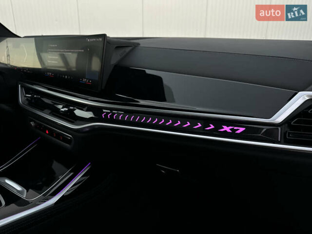 Серый БМВ X7, объемом двигателя 2.99 л и пробегом 86 тыс. км за 119000 $, фото 15 на Automoto.ua