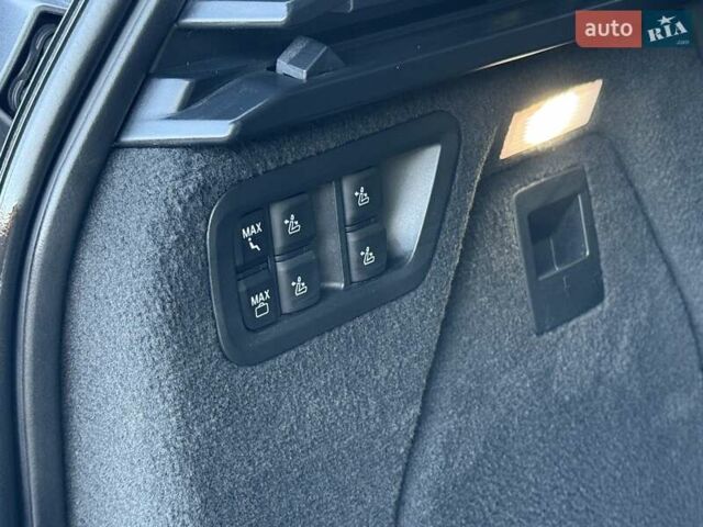 Серый БМВ X7, объемом двигателя 2.99 л и пробегом 99 тыс. км за 110900 $, фото 63 на Automoto.ua