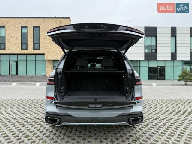 Серый БМВ X7, объемом двигателя 3 л и пробегом 16 тыс. км за 112800 $, фото 38 на Automoto.ua