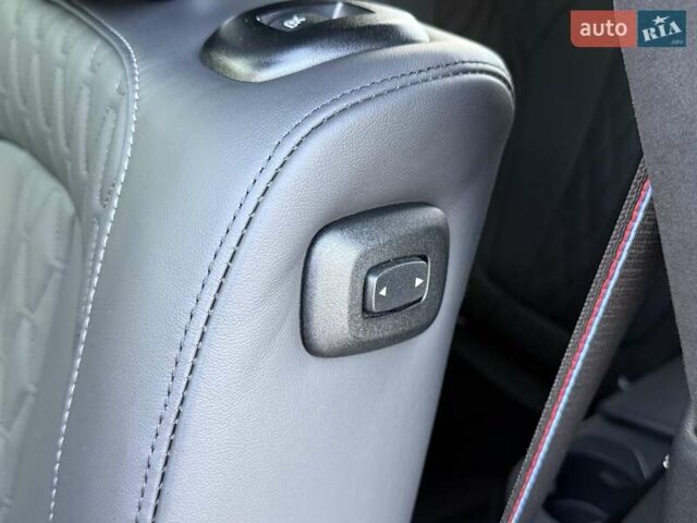 Серый БМВ X7, объемом двигателя 2.99 л и пробегом 99 тыс. км за 110900 $, фото 52 на Automoto.ua