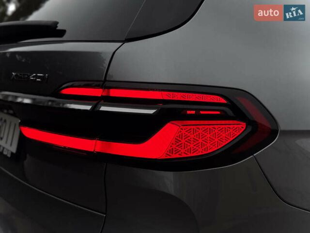 Серый БМВ X7, объемом двигателя 3 л и пробегом 63 тыс. км за 91000 $, фото 19 на Automoto.ua