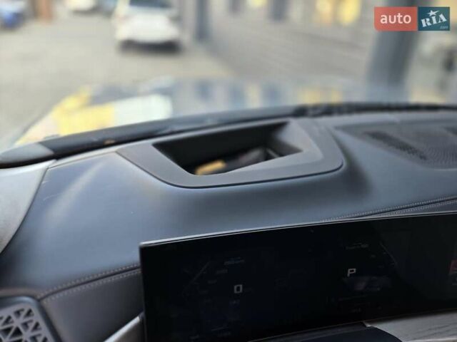 Серый БМВ X7, объемом двигателя 4.4 л и пробегом 70 тыс. км за 134999 $, фото 20 на Automoto.ua