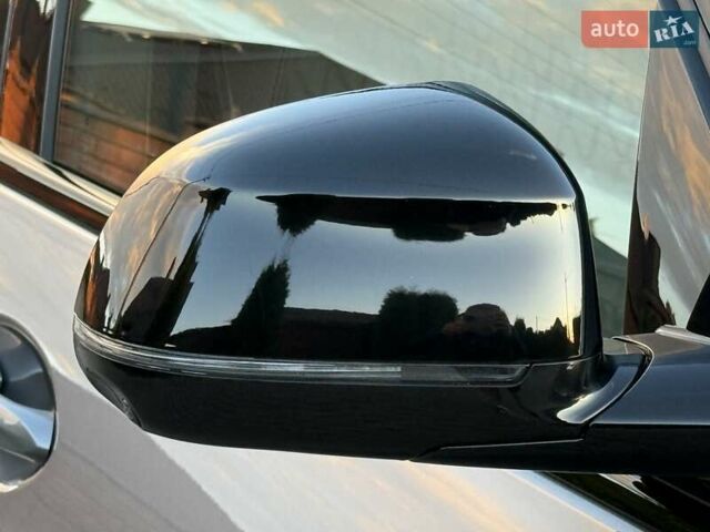 Серый БМВ X7, объемом двигателя 2.99 л и пробегом 99 тыс. км за 110900 $, фото 17 на Automoto.ua