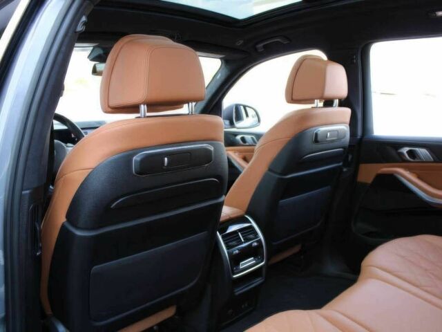Серый БМВ X7, объемом двигателя 3 л и пробегом 18 тыс. км за 66000 $, фото 14 на Automoto.ua