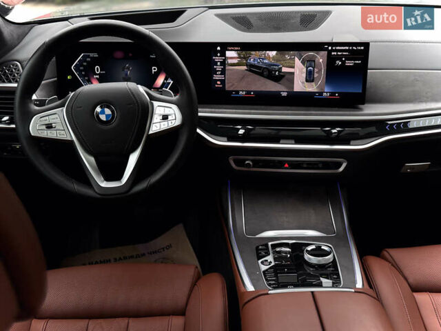 Серый БМВ X7, объемом двигателя 3 л и пробегом 63 тыс. км за 91000 $, фото 73 на Automoto.ua