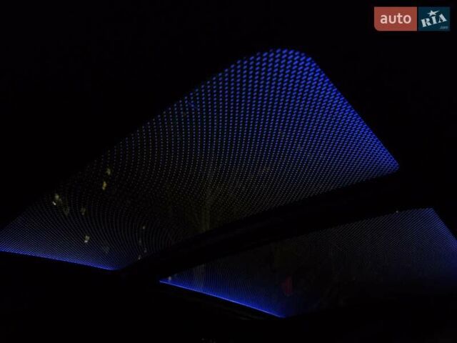 Серый БМВ X7, объемом двигателя 3 л и пробегом 63 тыс. км за 91000 $, фото 78 на Automoto.ua