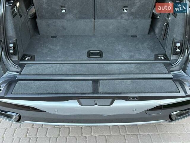 Серый БМВ X7, объемом двигателя 2.99 л и пробегом 99 тыс. км за 110900 $, фото 60 на Automoto.ua