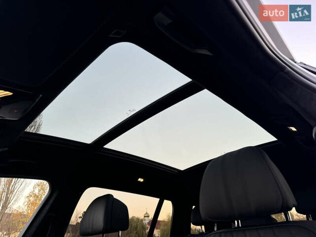 Серый БМВ X7, объемом двигателя 2.99 л и пробегом 86 тыс. км за 119000 $, фото 24 на Automoto.ua