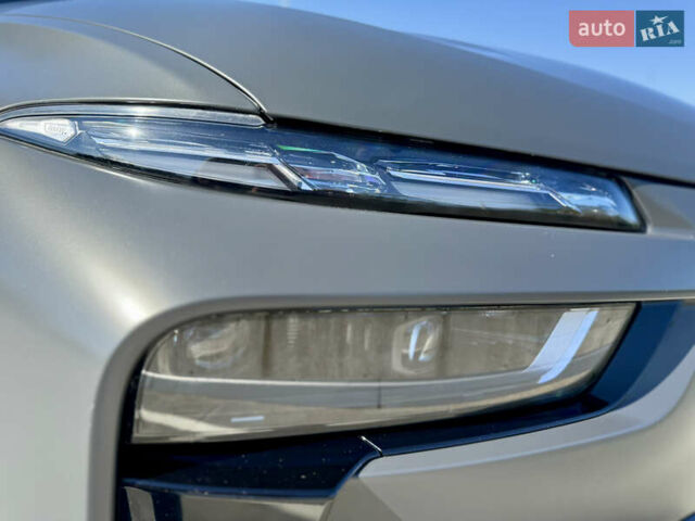 Серый БМВ X7, объемом двигателя 4.39 л и пробегом 34 тыс. км за 139900 $, фото 10 на Automoto.ua