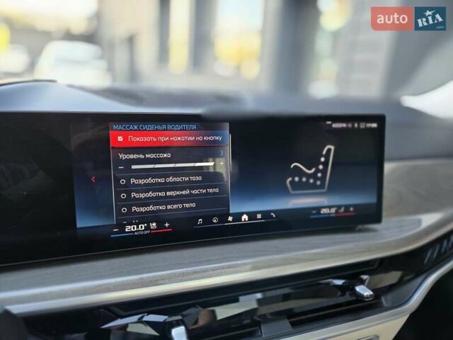 Серый БМВ X7, объемом двигателя 4.4 л и пробегом 70 тыс. км за 134999 $, фото 23 на Automoto.ua
