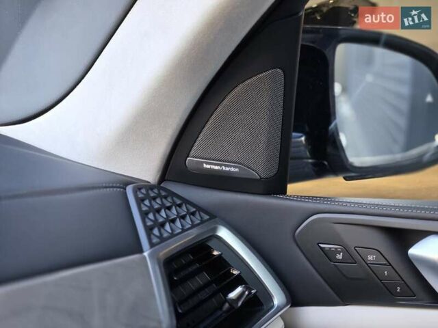 Серый БМВ X7, объемом двигателя 4.4 л и пробегом 70 тыс. км за 134999 $, фото 14 на Automoto.ua