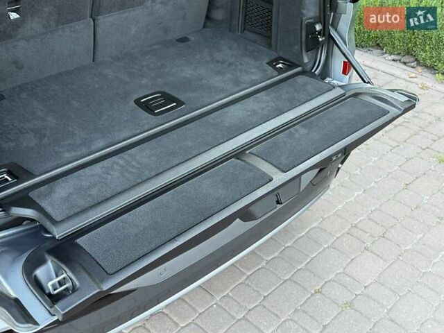 Серый БМВ X7, объемом двигателя 2.99 л и пробегом 99 тыс. км за 110900 $, фото 61 на Automoto.ua