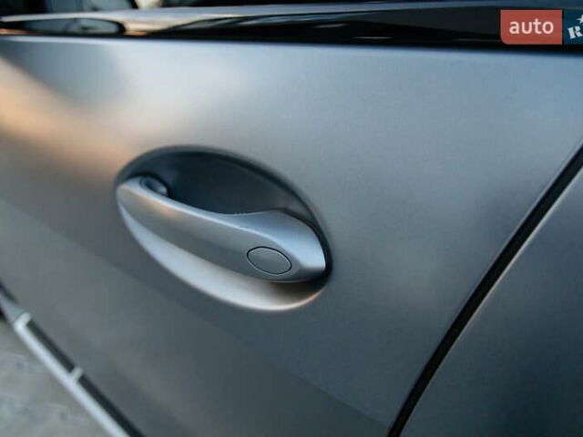 Сірий БМВ X7, об'ємом двигуна 3 л та пробігом 98 тис. км за 115000 $, фото 102 на Automoto.ua