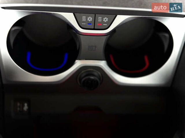 Серый БМВ X7, объемом двигателя 3 л и пробегом 63 тыс. км за 91000 $, фото 36 на Automoto.ua