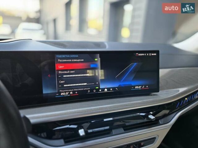 Серый БМВ X7, объемом двигателя 4.4 л и пробегом 70 тыс. км за 134999 $, фото 27 на Automoto.ua