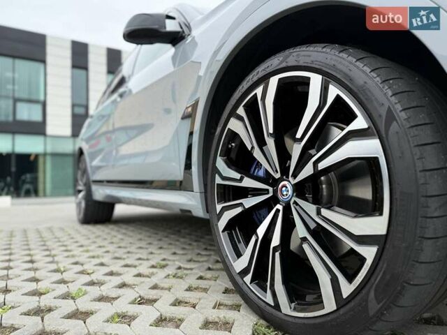Серый БМВ X7, объемом двигателя 3 л и пробегом 16 тыс. км за 108800 $, фото 12 на Automoto.ua