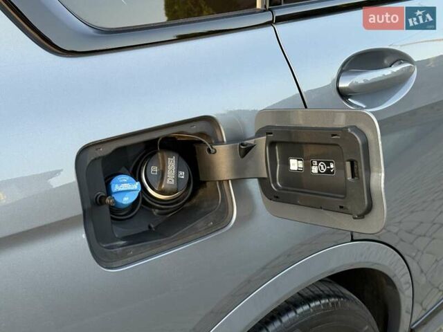 Серый БМВ X7, объемом двигателя 2.99 л и пробегом 99 тыс. км за 110900 $, фото 144 на Automoto.ua