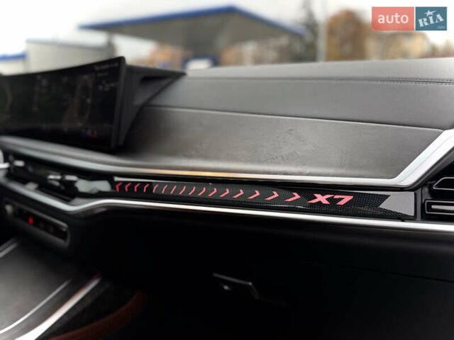 Серый БМВ X7, объемом двигателя 3 л и пробегом 63 тыс. км за 91000 $, фото 33 на Automoto.ua