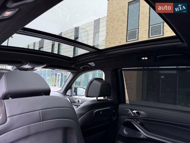 Серый БМВ X7, объемом двигателя 3 л и пробегом 16 тыс. км за 112800 $, фото 76 на Automoto.ua