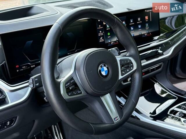 Серый БМВ X7, объемом двигателя 2.99 л и пробегом 99 тыс. км за 110900 $, фото 41 на Automoto.ua