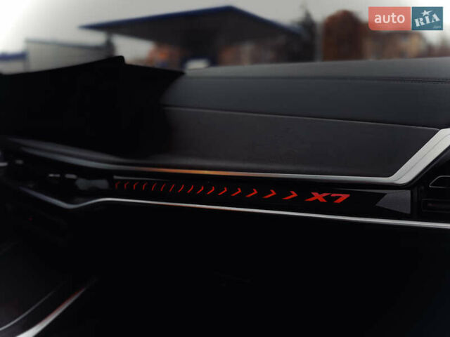 Серый БМВ X7, объемом двигателя 3 л и пробегом 63 тыс. км за 91000 $, фото 50 на Automoto.ua