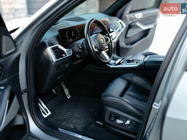 Сірий БМВ X7, об'ємом двигуна 3 л та пробігом 98 тис. км за 115000 $, фото 75 на Automoto.ua