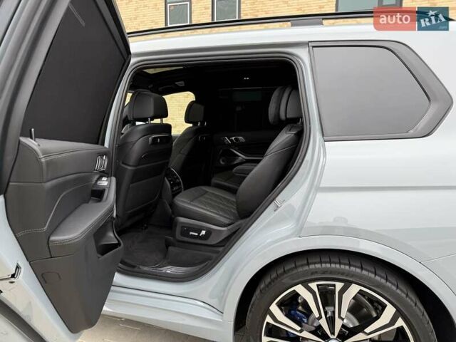 Серый БМВ X7, объемом двигателя 3 л и пробегом 16 тыс. км за 112800 $, фото 66 на Automoto.ua