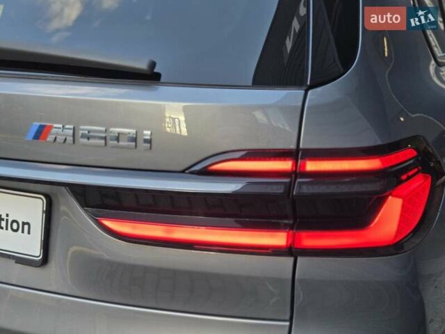 Серый БМВ X7, объемом двигателя 4.4 л и пробегом 70 тыс. км за 134999 $, фото 28 на Automoto.ua