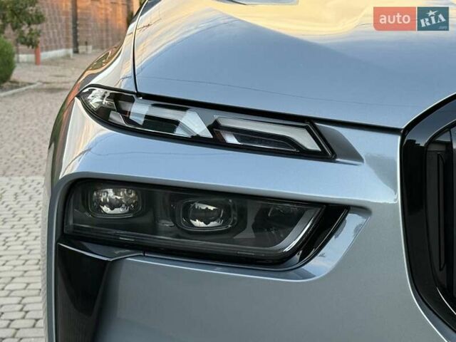 Серый БМВ X7, объемом двигателя 2.99 л и пробегом 99 тыс. км за 110900 $, фото 4 на Automoto.ua