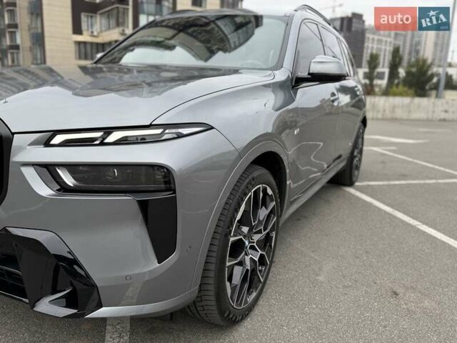 Серый БМВ X7, объемом двигателя 3 л и пробегом 26 тыс. км за 119000 $, фото 15 на Automoto.ua