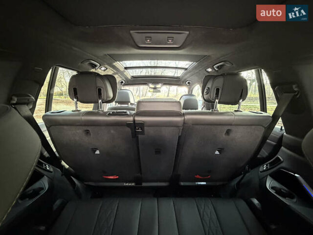 Серый БМВ X7, объемом двигателя 2.99 л и пробегом 82 тыс. км за 119000 $, фото 39 на Automoto.ua