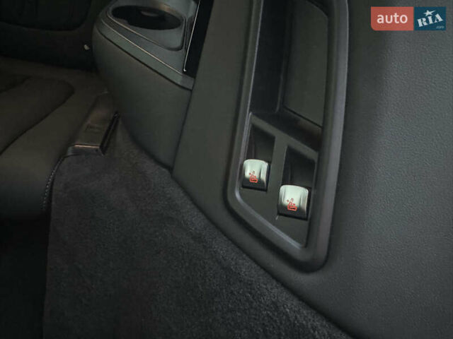 Серый БМВ X7, объемом двигателя 2.99 л и пробегом 86 тыс. км за 119000 $, фото 38 на Automoto.ua