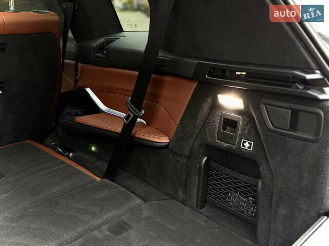 Серый БМВ X7, объемом двигателя 3 л и пробегом 63 тыс. км за 91000 $, фото 101 на Automoto.ua