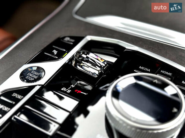 Серый БМВ X7, объемом двигателя 3 л и пробегом 63 тыс. км за 91000 $, фото 35 на Automoto.ua