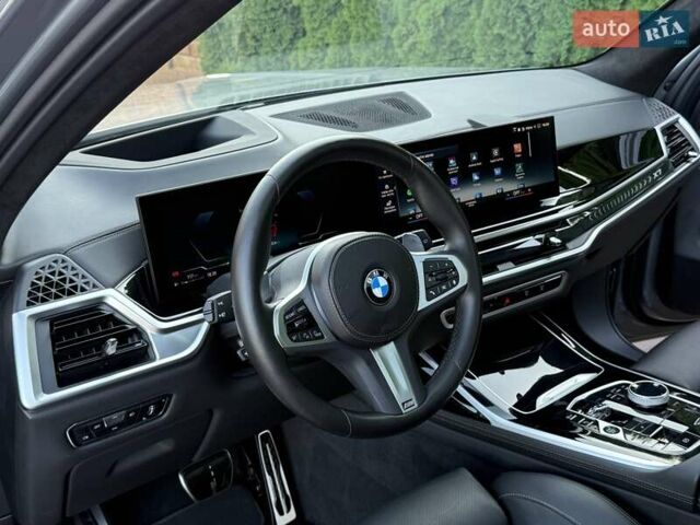 Серый БМВ X7, объемом двигателя 2.99 л и пробегом 99 тыс. км за 110900 $, фото 36 на Automoto.ua