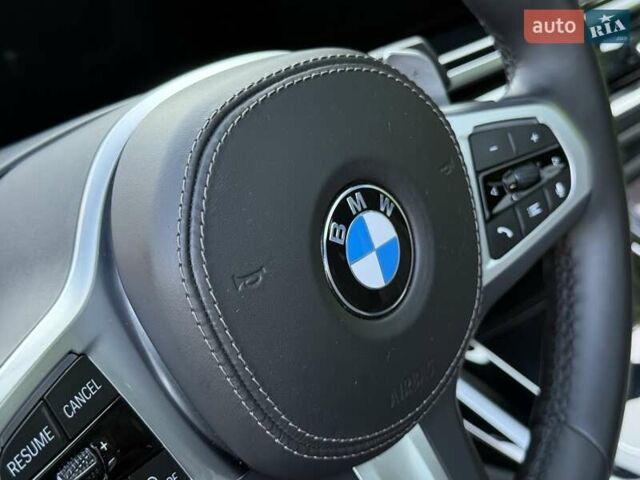Серый БМВ X7, объемом двигателя 2.99 л и пробегом 99 тыс. км за 110900 $, фото 93 на Automoto.ua