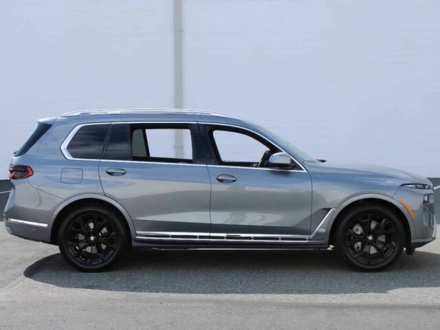 Серый БМВ X7, объемом двигателя 3 л и пробегом 21 тыс. км за 46200 $, фото 3 на Automoto.ua