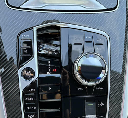 Серый БМВ X7, объемом двигателя 4.39 л и пробегом 45 тыс. км за 139900 $, фото 31 на Automoto.ua