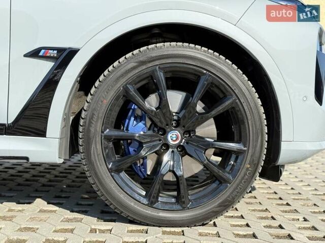 Серый БМВ X7, объемом двигателя 3 л и пробегом 16 тыс. км за 112800 $, фото 32 на Automoto.ua