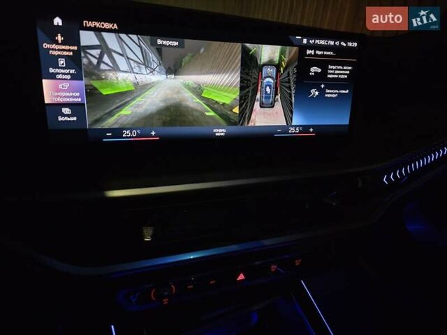 Серый БМВ X7, объемом двигателя 3 л и пробегом 63 тыс. км за 91000 $, фото 79 на Automoto.ua