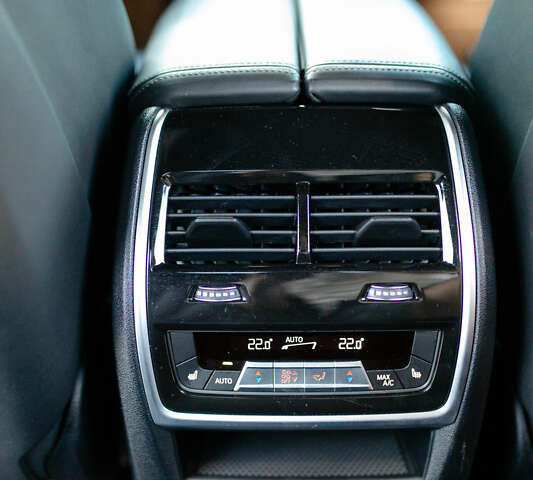 Сірий БМВ X7, об'ємом двигуна 3 л та пробігом 98 тис. км за 115000 $, фото 117 на Automoto.ua