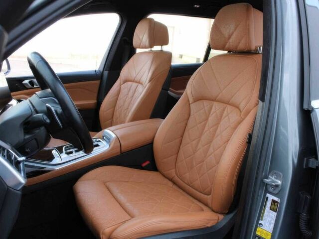 Серый БМВ X7, объемом двигателя 3 л и пробегом 21 тыс. км за 46200 $, фото 8 на Automoto.ua