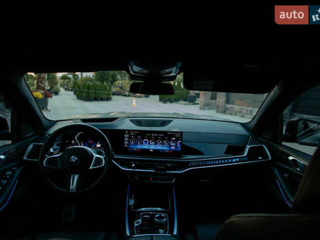 Сірий БМВ X7, об'ємом двигуна 3 л та пробігом 98 тис. км за 115000 $, фото 104 на Automoto.ua